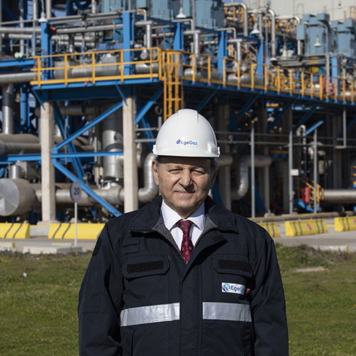 Kara ve Denizdeki LNG Terminalleri Tam Kapasite Çalışıyor